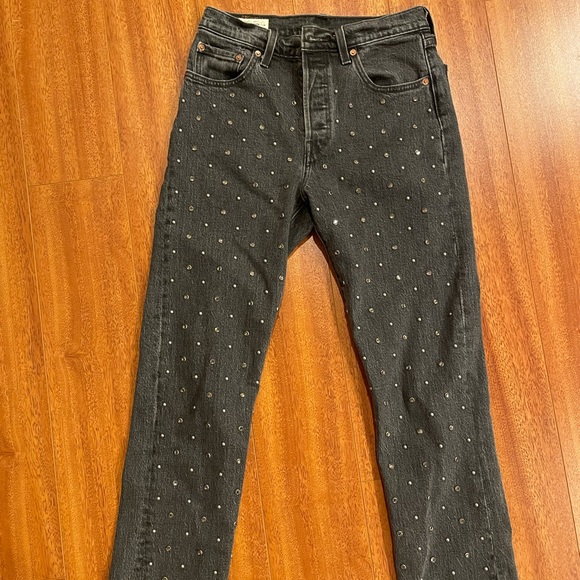 501® ORIGINAL CROPPED STUDDED WOMEN'S JEANS - Picture 4 of 8